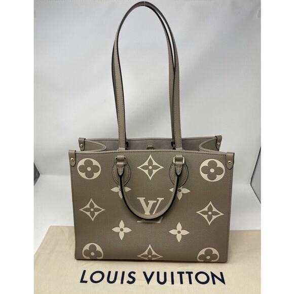 Louis Vuitton OnTheGo Tote MM Gray Turtle dove Empreinte Leather - Picture 3 of 13